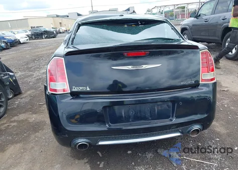 2012 Chrysler 300 Srt8 z USA, uszkodzony, nr VIN 2C3CCAFJ4CH800394